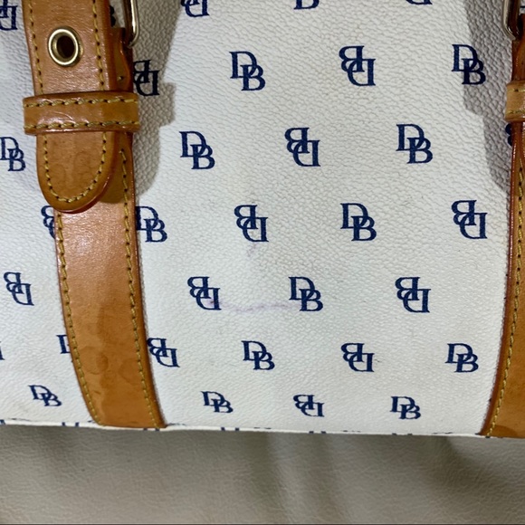 Dooney & Bourke White Leather Domed Satchel Bag - Picture 6 of 15